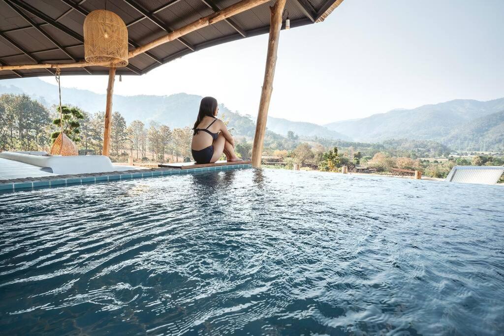 Elephantpoolvilla Maetang Chiangmai Ban Muang Kut Exteriör bild